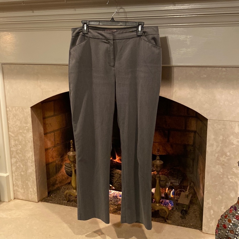 Chico’s gray dress pants size 1.5 or 10 excellent used condition.